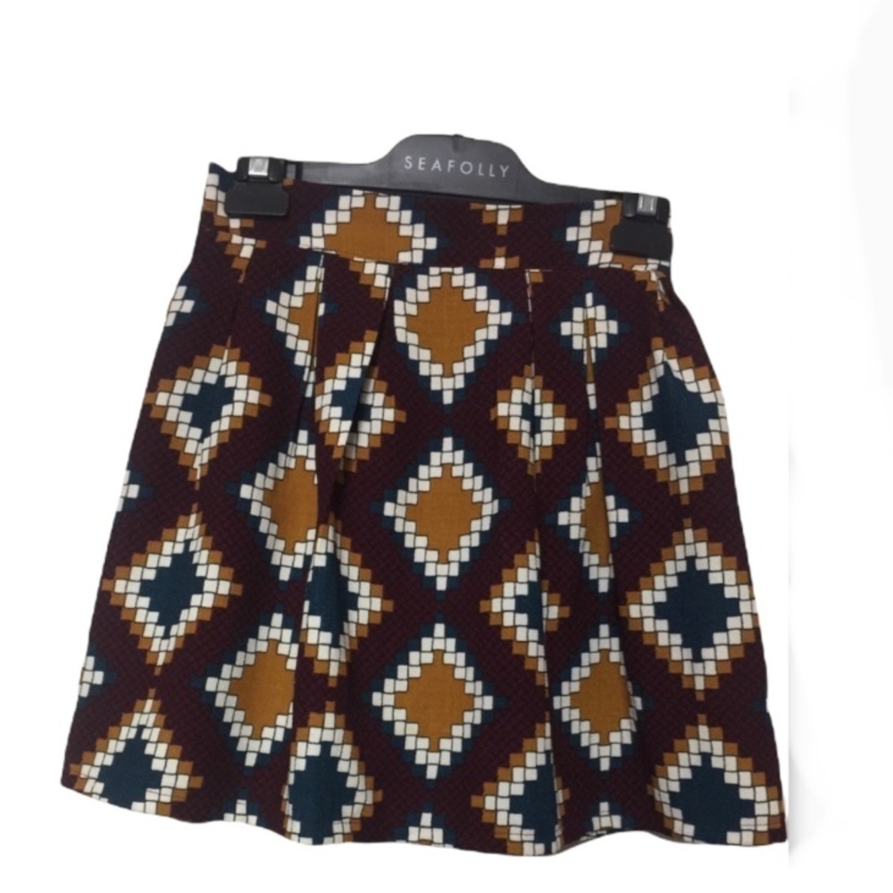 Boutique Skirt Burgundy with Geometric Design